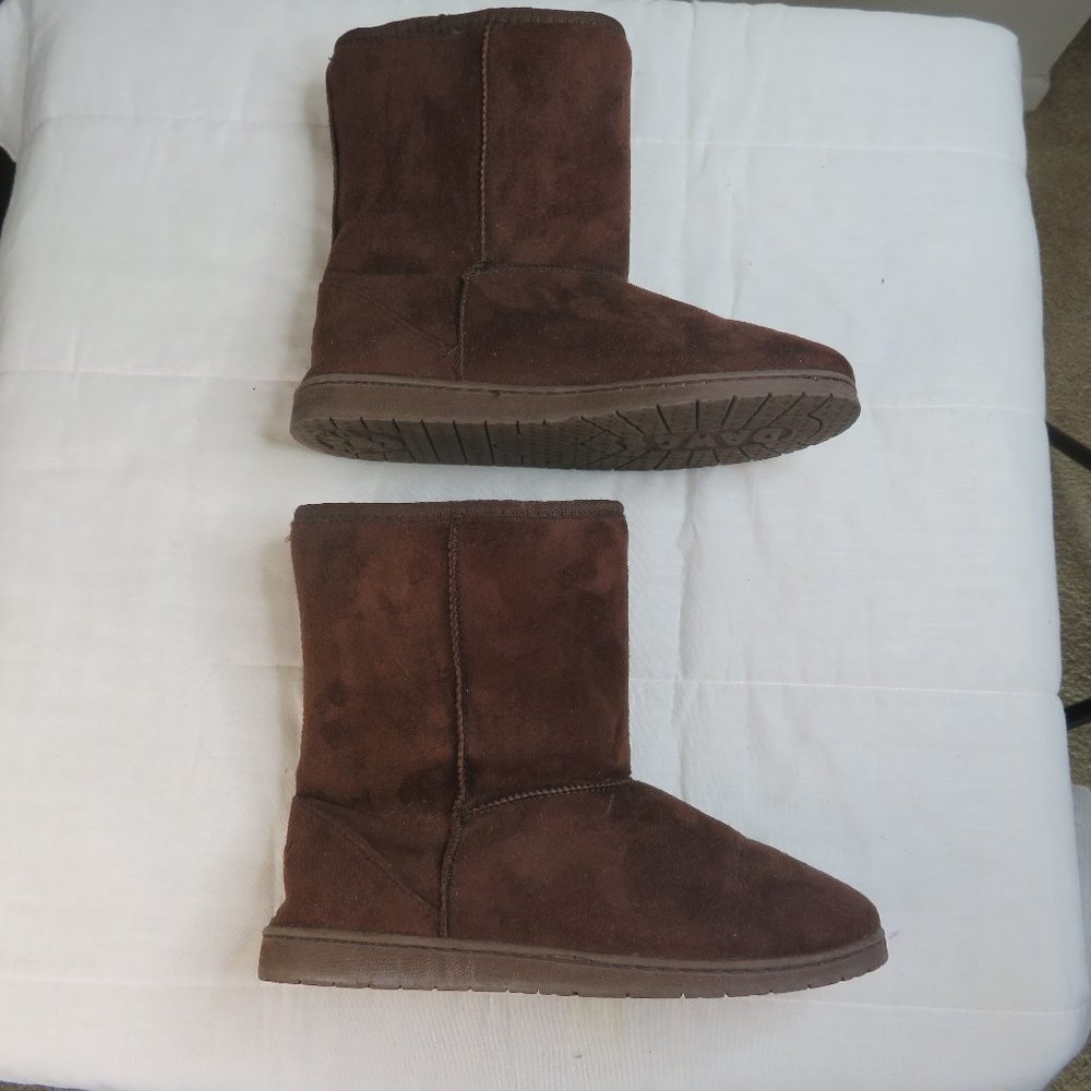 Brown Suede Boots by DAWGS